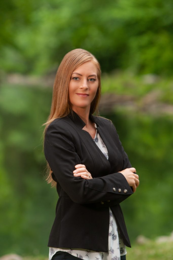 Jennifer Jolly Jennifer Jolly